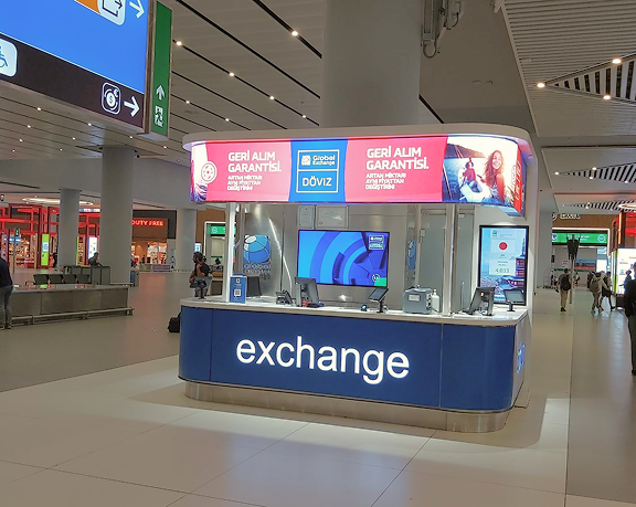Oficina de cambio de moneda de Global Exchange ubicado en el aeropuerto internacional de Estambul Oficina de cambio de moneda de Global Exchange ubicado en el aeropuerto internacional de Estambul
