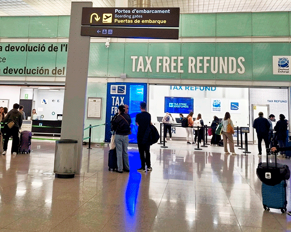 Currency exchange office at Aeropuerto Josep Tarradellas Barcelona-El Prat, Barcelona Currency exchange office at Aeropuerto Josep Tarradellas Barcelona-El Prat, Barcelona