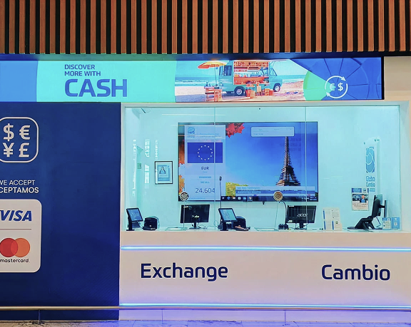 Oficina de cambio de moneda de Globo Cambio en el aerpuerto Internacional de Guadalajara (México) Oficina de cambio de moneda de Globo Cambio en el aerpuerto Internacional de Guadalajara (México)