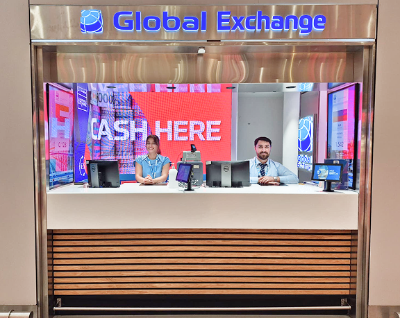Oficina de cambio de moneda de Global Exchange ubicado en el aeropuerto internacional de Estambul Oficina de cambio de moneda de Global Exchange ubicado en el aeropuerto internacional de Estambul