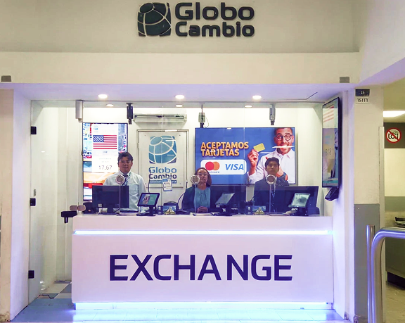 Oficina de cambio de moneda de Globo Cambio en el Aeropuerto Internacional de la Ciudad de México (México)
