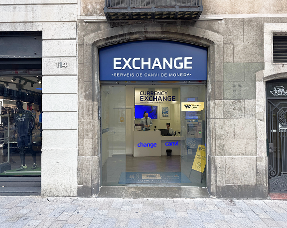 La oficina de cambio de moneda de Global Exchange ubicada en la Rambla de Barcelona a la altura del número 112