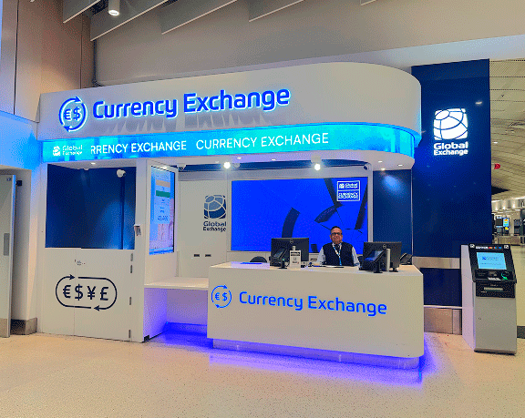 Oficina de cambio de moneda extranjera en efectivo ubicada en el aeropuerto de Auckland (Nueva Zelanda)