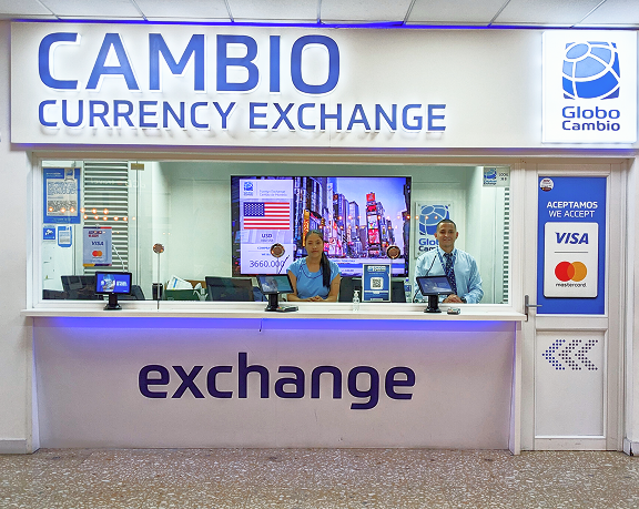 Global Exchange foreign currency exchange office located in Medellín, Colombia.