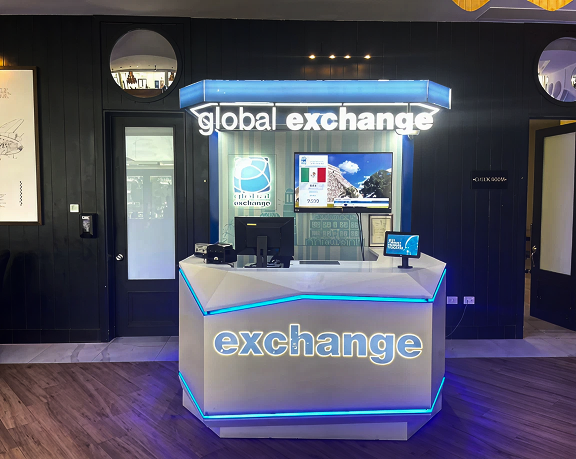 Oficina de cambio de moneda de Global Exchange ubicada en el aeropuerto de La Aurora en la Ciudad de Guatemala (Guatemala)