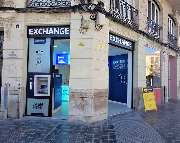 La oficina de cambio de moneda de Global Exchange situada en la calle Bailén 2 de Valencia