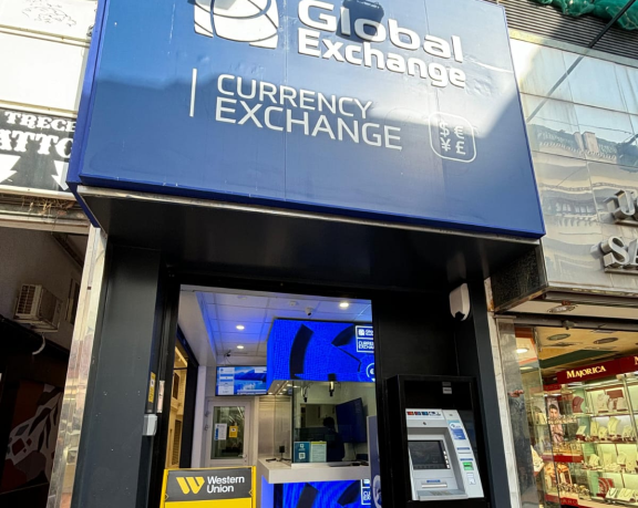 Oficina para cambiar moneda extranjera en Torremolinos (Málaga) de Global Exchange