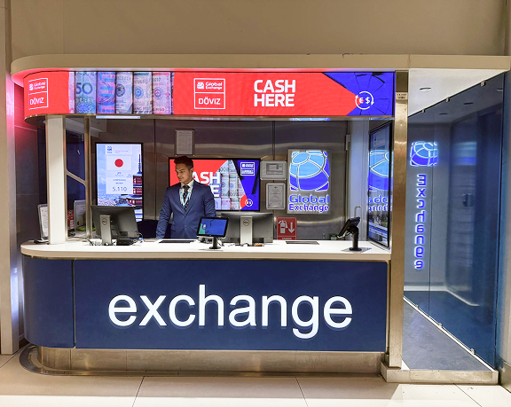 Oficina de cambio de moneda de Global Exchange ubicado en el aeropuerto internacional de Estambul Oficina de cambio de moneda de Global Exchange ubicado en el aeropuerto internacional de Estambul