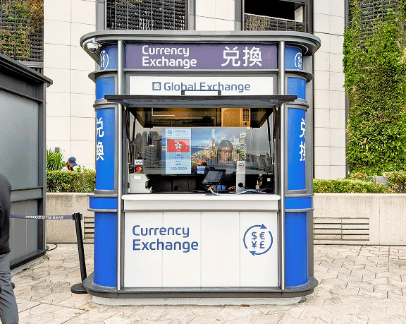 Oficina de cambio de moneda en Avenue of Stars, Kowloon
